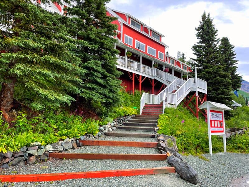 10 Hometown Restaurants in Alaska That Bring Back Warm Memories Kennicott Glacier Lodge