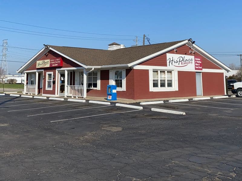 10 Indiana Comfort Food Buffets Locals Whisper About (Because They’re That Good) His Place Eatery