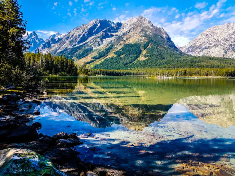 10 Stunning Lakes in Wyoming That Will Leave You Speechless Leigh Lake, Teton County