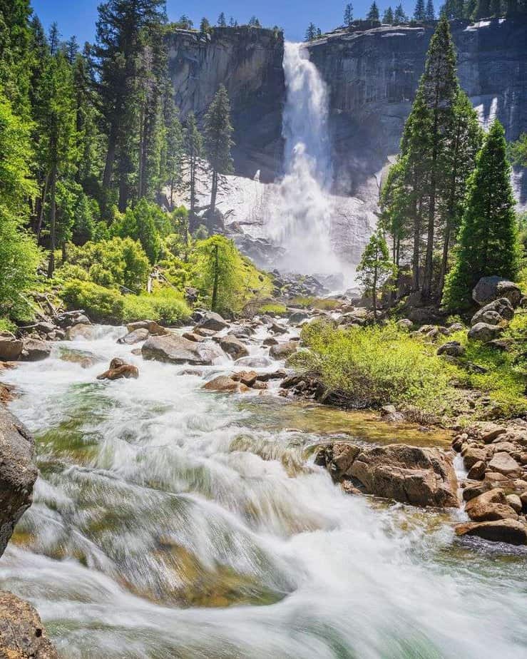 10 Stunning Places in Yosemite National Park That Will Take Your Breath Away Vernal Fall and Nevada Fall