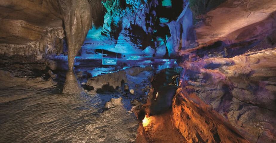 10 breathtaking caves in tennessee youll want on your bucket list
