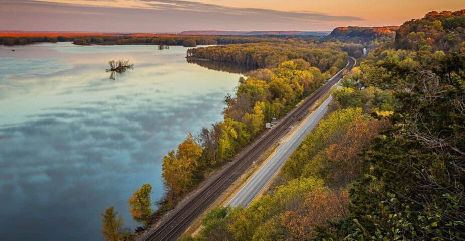 10 stunning wisconsin drives that show off the states beauty