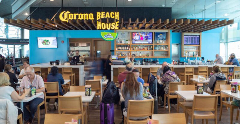10 U.S. Airport Restaurants That Make Travel Delicious