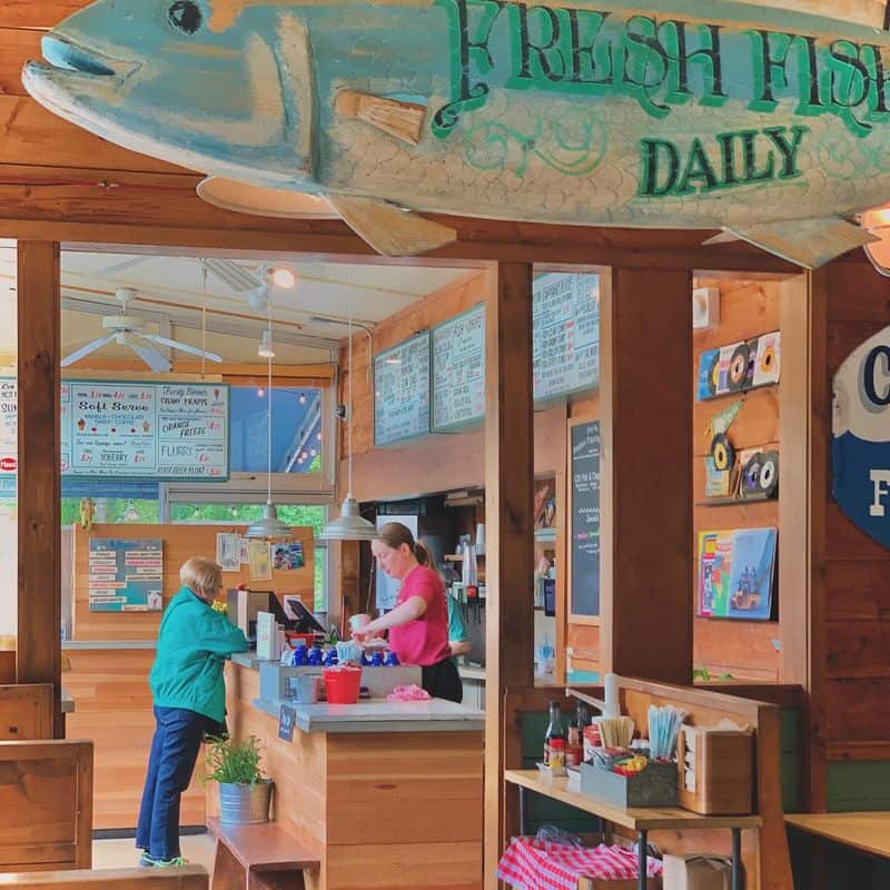 11 Must-Try Lobster Shacks in Massachusetts Serving Rolls Done Right Captain Frosty's – Dennis