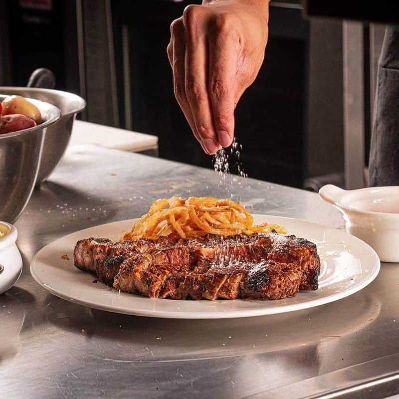 11 North Dakota Steakhouses That Turn Local Beef Into Unforgettable Comfort Food Harry's Steakhouse – Grand Forks