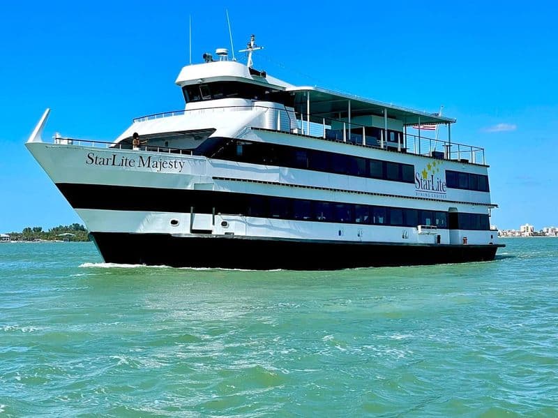 11 One-of-a-Kind Florida Dining Experiences You'll Talk About Forever Starlite Majesty - Clearwater