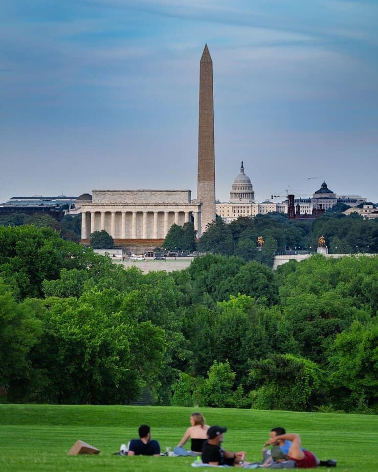 Tour the U.S. Capitol (Inside and Out)