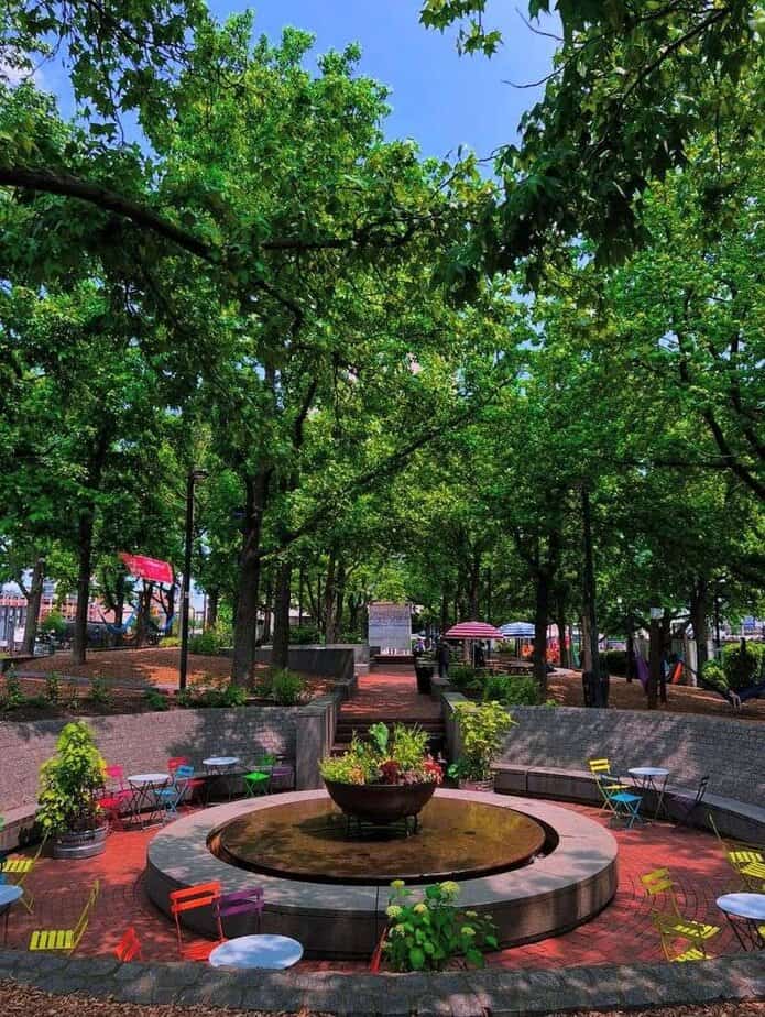 Relax at Spruce Street Harbor Park