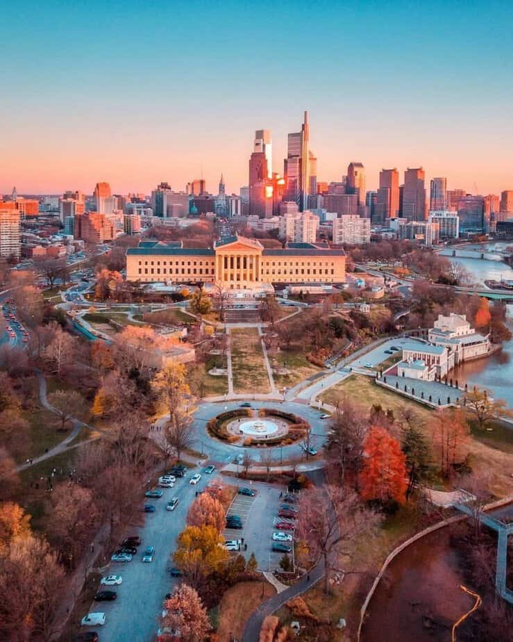 Walk the Benjamin Franklin Parkway to Love Park