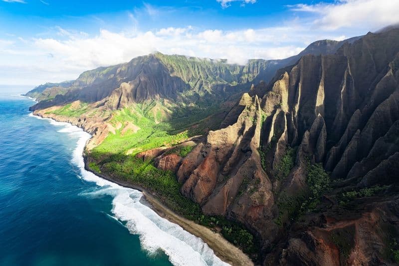 13 Breathtaking Natural Wonders in Hawaii You Absolutely Have to See Nā Pali Coast – Kauai