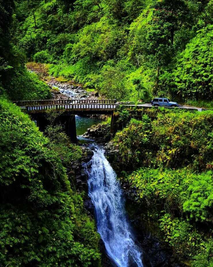 13 Breathtaking Natural Wonders in Hawaii You Absolutely Have to See Road to Hana – Maui