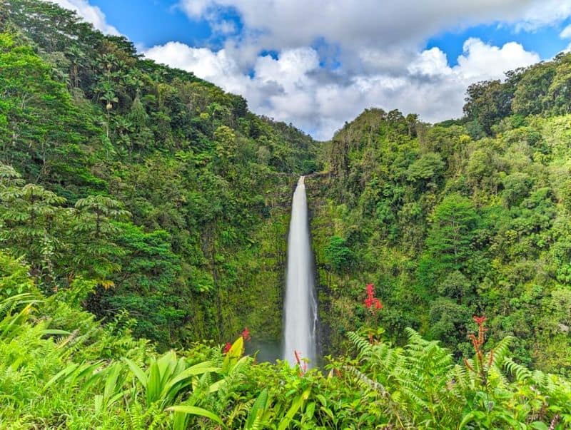 13 Breathtaking Natural Wonders in Hawaii You Absolutely Have to See Akaka Falls – Big Island