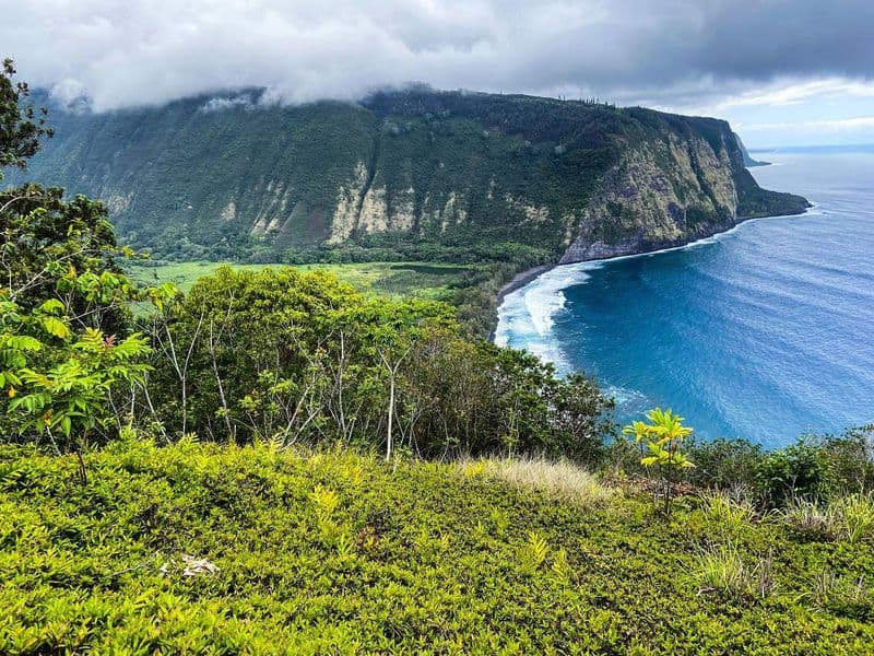 13 Breathtaking Natural Wonders in Hawaii You Absolutely Have to See Waipiʻo Valley – Big Island