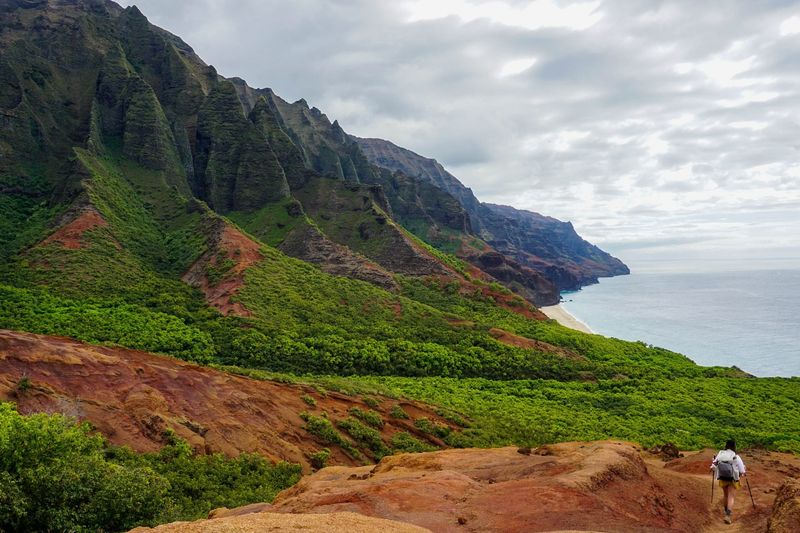 13 Breathtaking Natural Wonders in Hawaii You Absolutely Have to See Kalalau Trail – Kauai