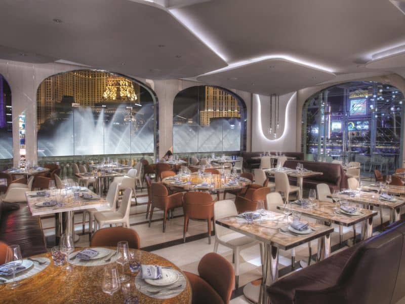 Lago by Julian Serrano