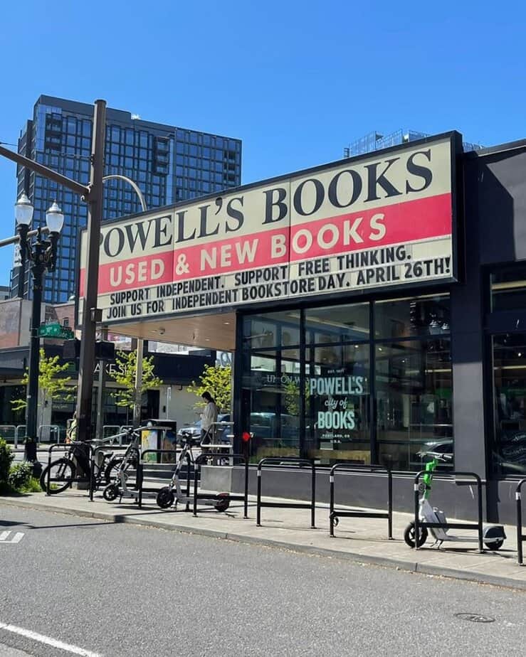 Grab a Coffee and Browse at Powell's City of Books