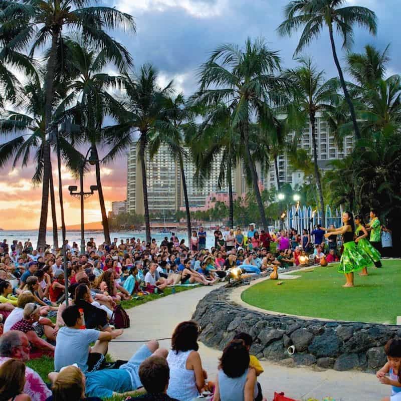 Catch a Kuhio Beach Hula Show