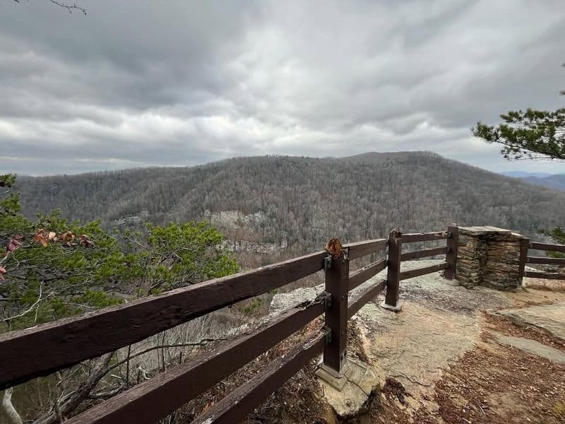 Have a Picnic at Stateline Overlook