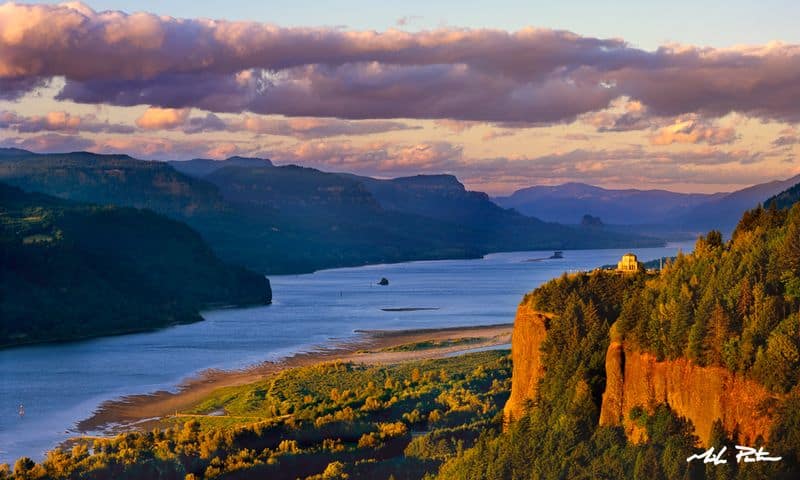 17 Must-See Destinations That Showcase Washington's Beauty Columbia River Gorge
