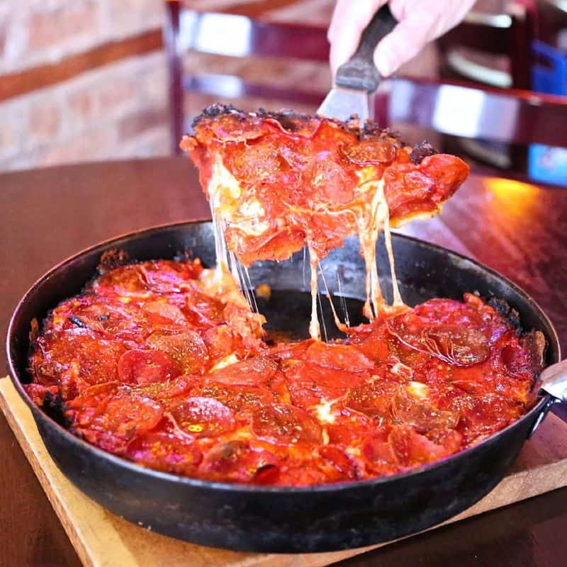 Caramelized Crust Perfection: Pequod's Pizza