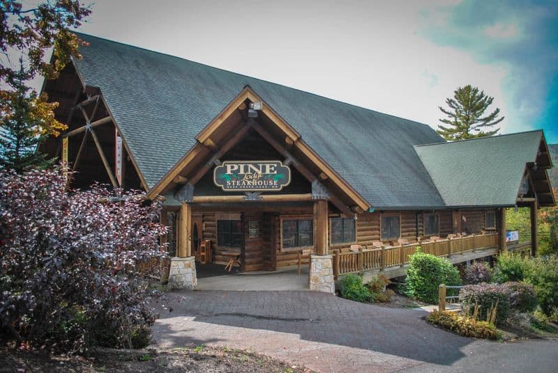 Pine Lodge Steakhouse (McHenry)