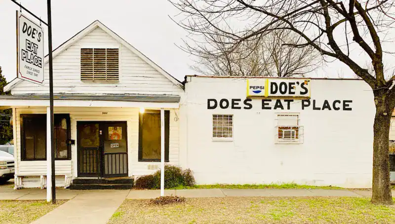 Doe's Eat Place