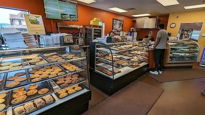 Roy's Pasties & Bakery