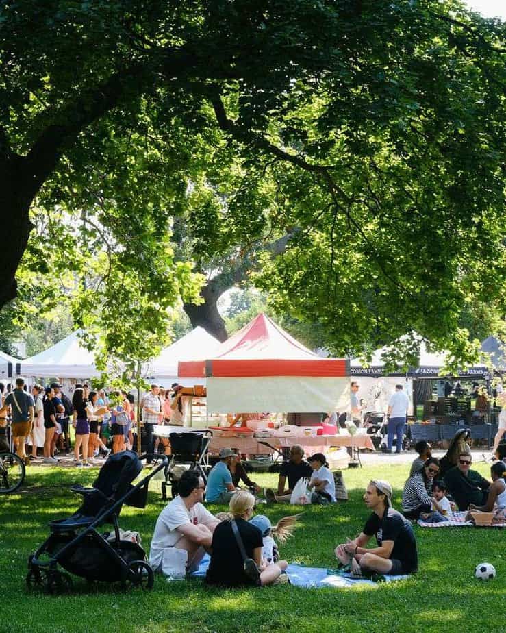 9 Chicago Food Halls and Markets That Are a Feast for the Senses Green City Market (Lincoln Park / West Loop)