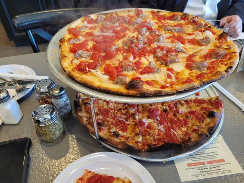 De Lorenzo's Tomato Pies