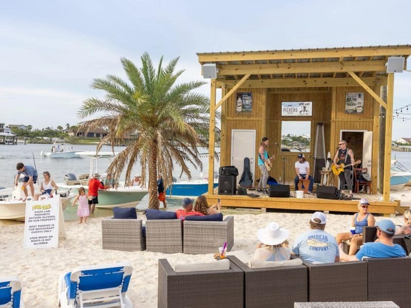 9 Stunning Orange Beach Restaurants With Breathtaking Panoramic Views Flora-Bama Yacht Club