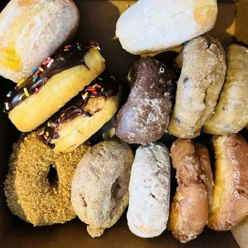 Craving Something Sweet? These 10 Ohio Donut Shops Deliver Big Time Donut Land, Brunswick