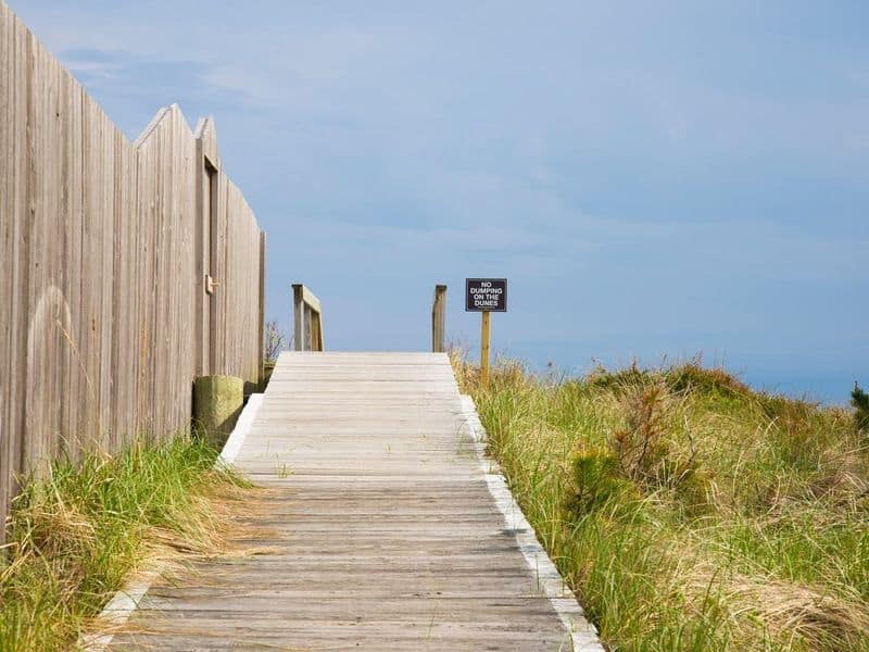 Sun, Sand, and Strolls: 10 Can’t-Miss Connecticut Boardwalks Rocky Neck State Park, East Lyme