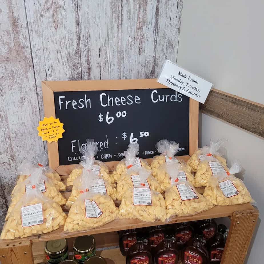 10 Wisconsin Spots Serving Cheese Curds That'll Blow Your Mind 7 ezgif 6c471065099182