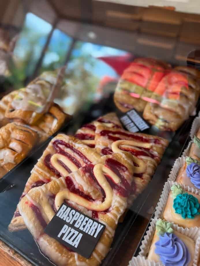 7 Delightful Small-Town Bakeries in North Carolina with Mouthwatering Treats 2 snapins ai 3694070360053211401