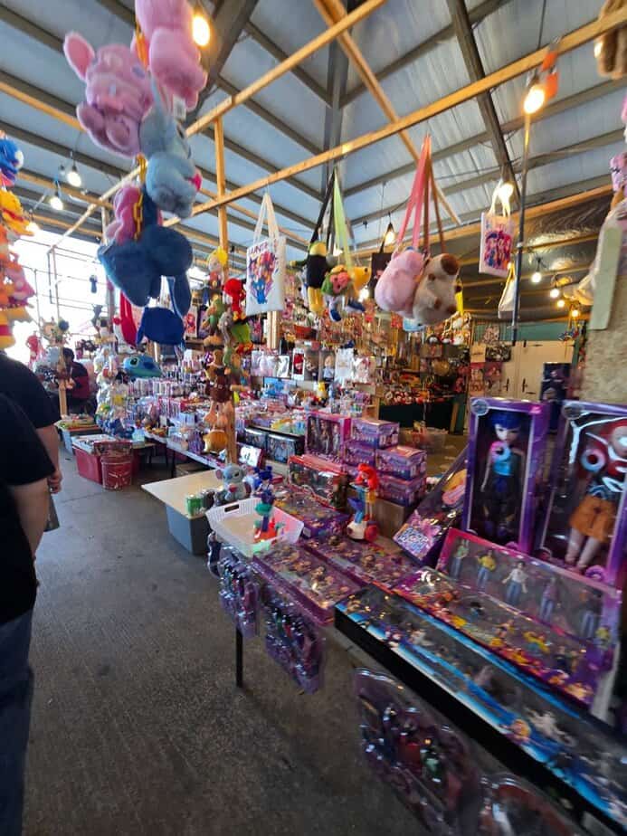 Traders Village (San Antonio)