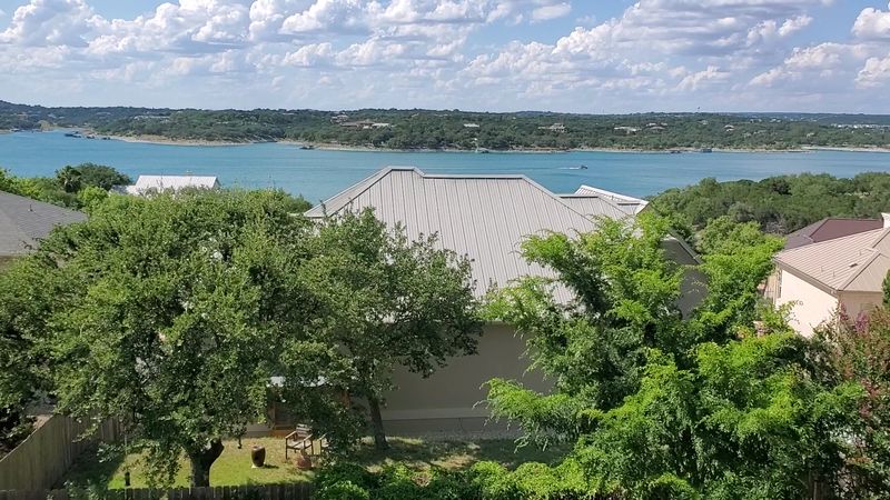 Lago Vista (Lake Travis)