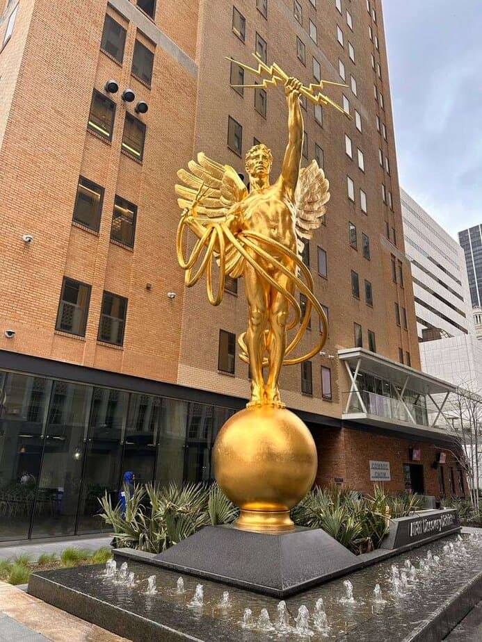 11 Free Dallas Experiences Locals Always Recommend AT&T Discovery District