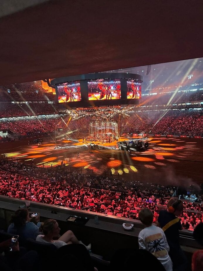 7 Legendary Texas Rodeos That Helped Shape Texas Tradition Houston Livestock Show and Rodeo (Houston)