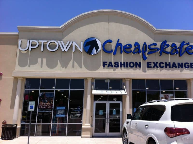 7 Massive Texas Thrift Stores Locals Swear By for Cheap Finds Uptown Cheapskate (Arlington)