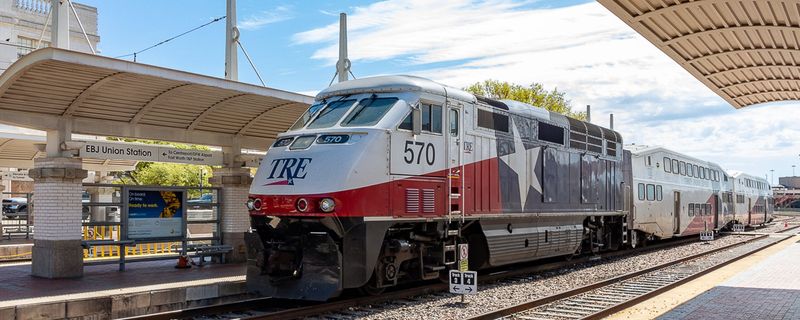 Trinity Railway Express (Dallas↔ Fort Worth)