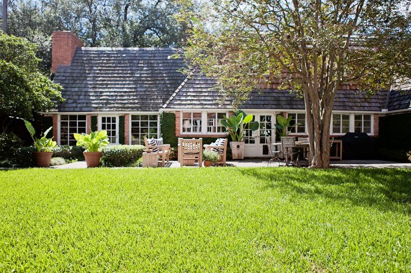 Charming Cottage in Museum District – Houston