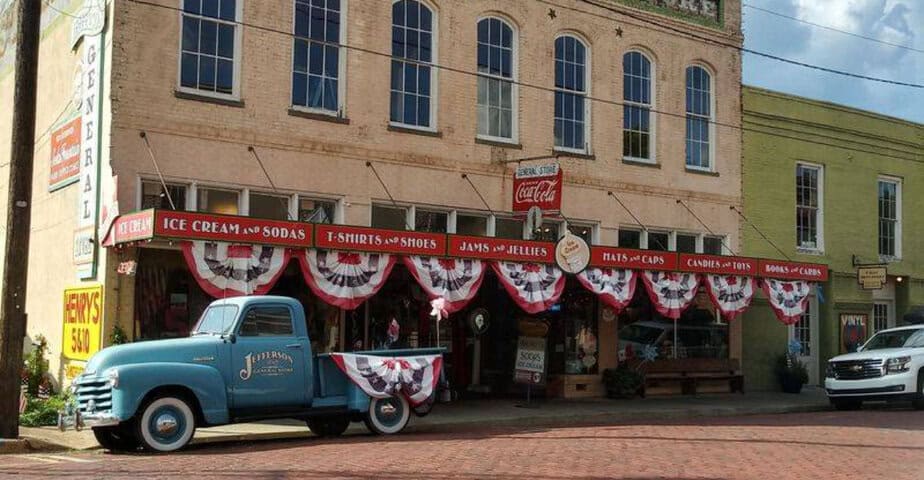 8 most charming small texas towns youve never heard of