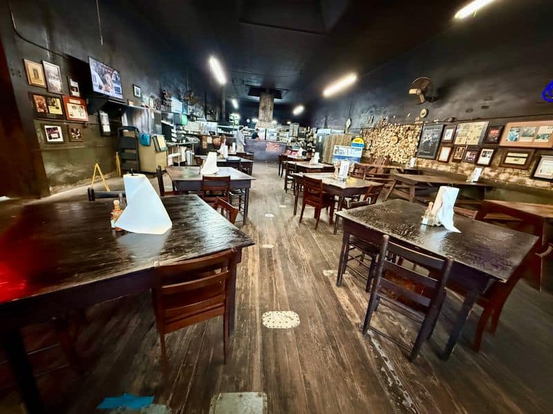 9 Must-Visit Hidden Gem Restaurants in Texas Louie Mueller Barbecue (Taylor)