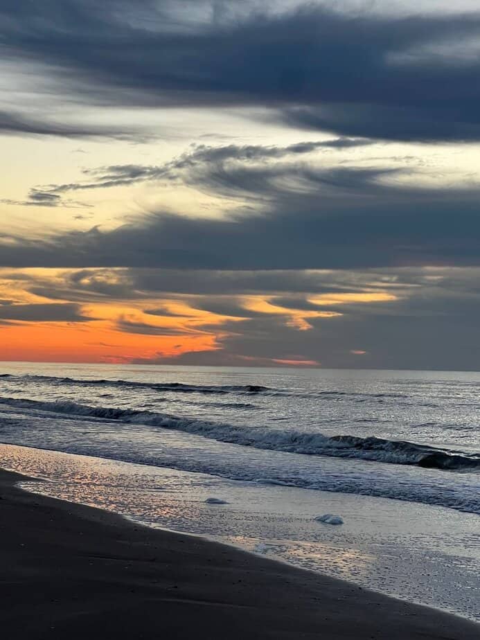 9 Texas Beaches With Sand That Looks Almost Unreal Crystal Beach (Bolivar Peninsula)