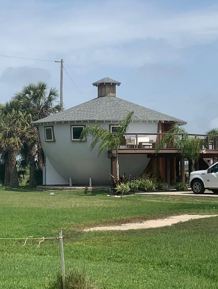 9 Texas Places Locals Love but Pretend They Don’t Kettle House (Galveston)