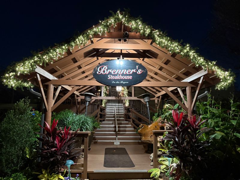 Arriving Through the Trees: First Impressions and Valet Ease