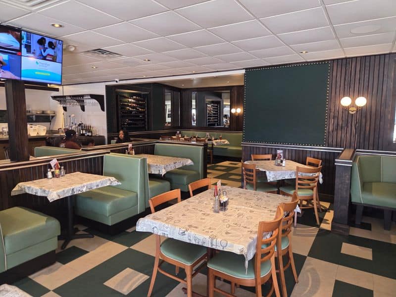 Plan Your Visit: Reservations, Hours, and Tips