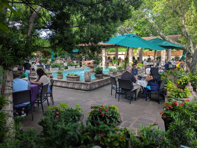 Service, Speed, And Vibe