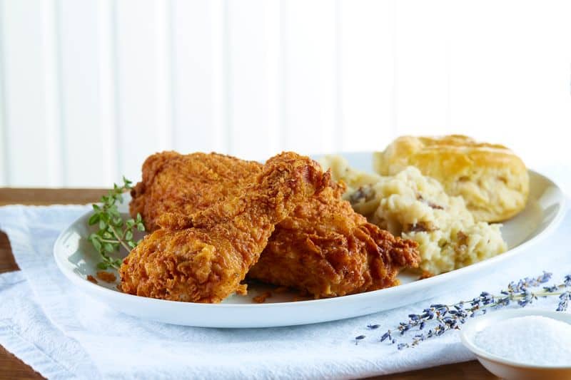 Locals Say These 8 Texas Restaurants Have the Best Fried Chicken Street’s Fine Chicken (Dallas)