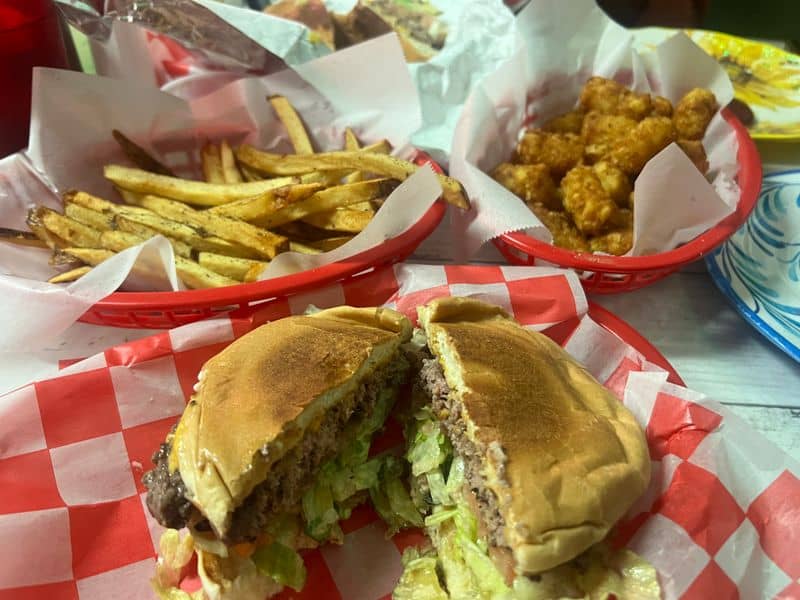 Houston Burger, Local Pride